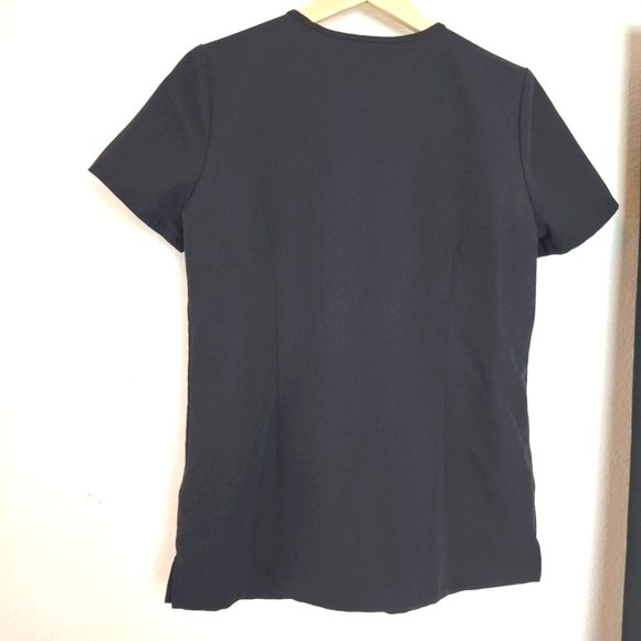 Figs Set of Black Livingston Scrub Pants & Casma Top Size XS - Picture 4 of 12